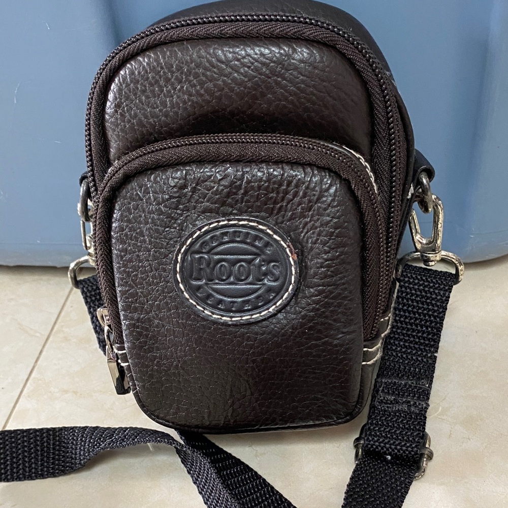 Vtg Roots Leather Camera Bag Crossbody Like New